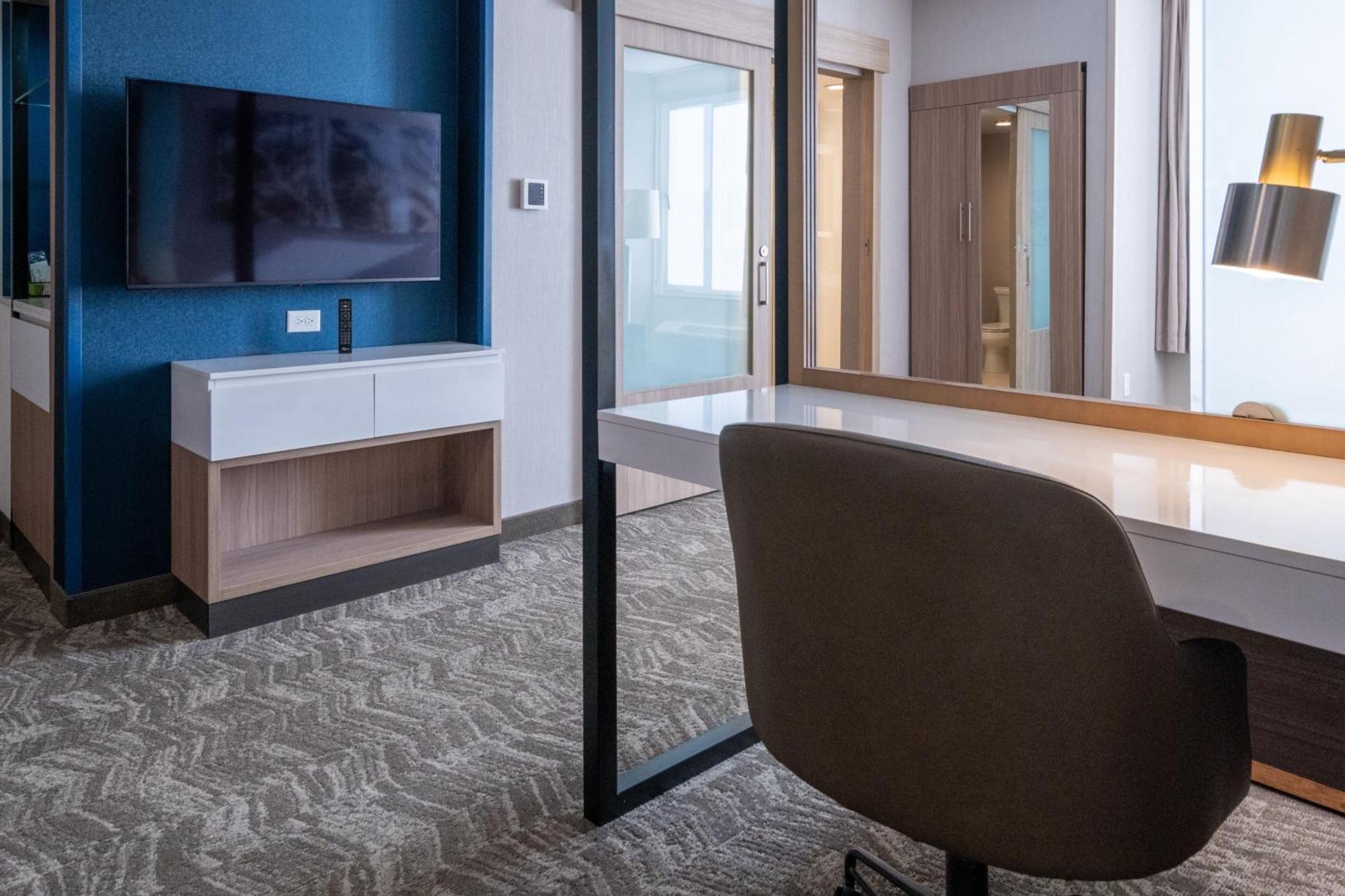 Springhill Suites By Marriott Woodbridge Exteriér fotografie